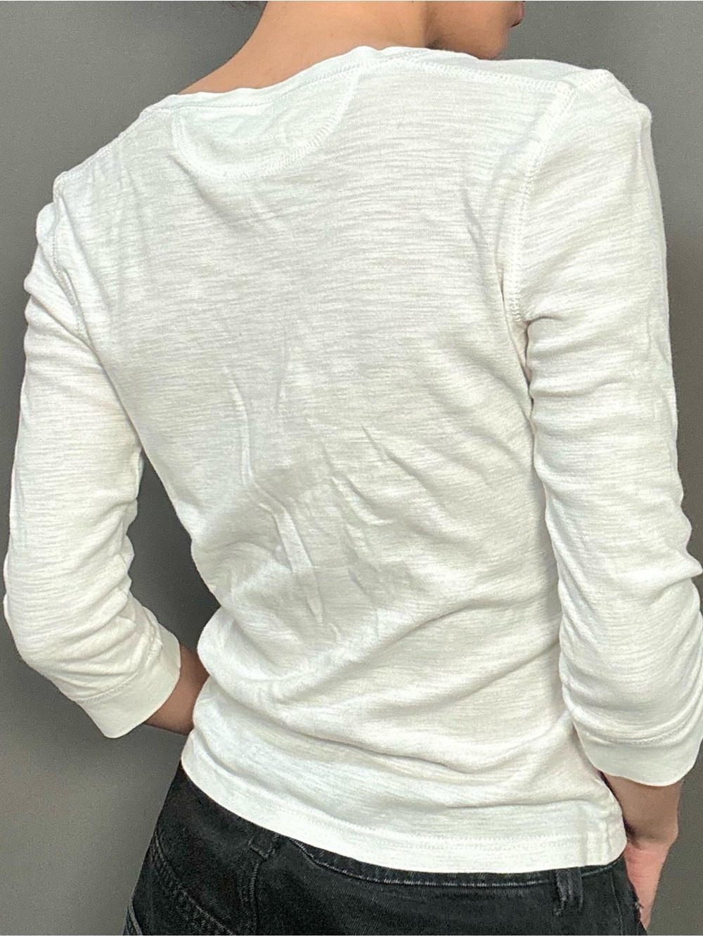 White buttoned henley top - Picture 5 of 6